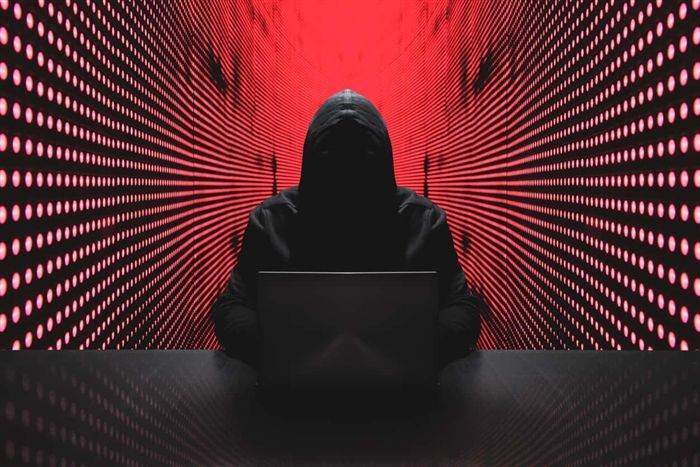 什么是加密货币地址投毒攻击？相似地址骗局与安全防护策略详细解析