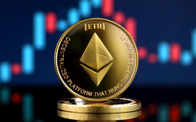 以太坊（ETH）怎样才能推动价格突破2400美元？三项指标解读
