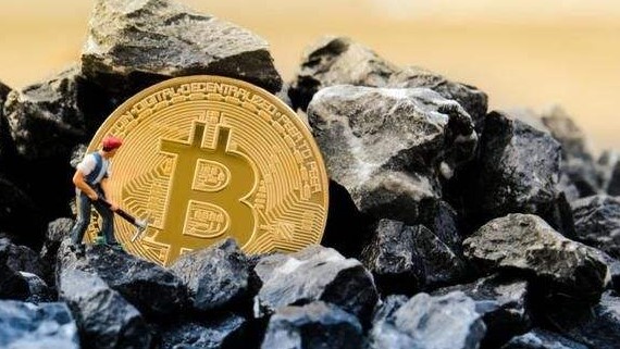 比特币挖矿算力首次出现第一季度下滑，集体减仓，开启AI转型