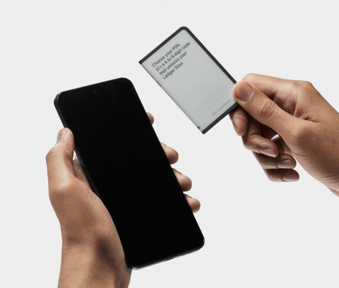 OneKey宣称黑进硬件钱包Ledger！但官方强调这是已于8月修补的旧版本问题